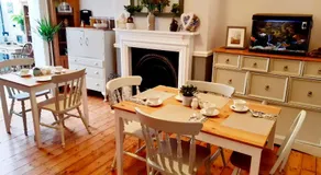 Sandsides Guest House - Image 2