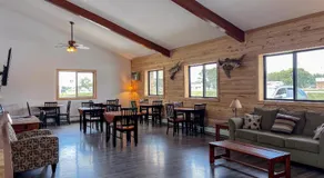 Walleye Inn - Image 2