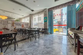 Fuhua Hotel - Image 3
