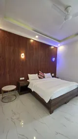 Silvara Luxury Farmhouse - Image 2