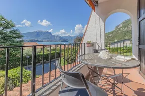 Honey Lake House Lierna - Image 2