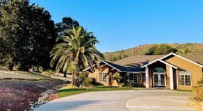 Private mountain retreat with pool and mini-golf - Image 1
