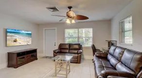 Super Private Home With Great Outdoor Space - Image 4