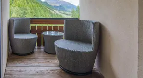 Luxury Mountain Apartment with Private Sauna and Underground Parking - Image 5