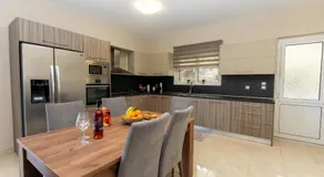 Mary Luxury House - Image 5
