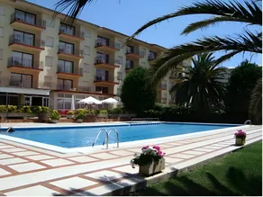 Payet Apartments - Image 2