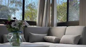 Cozy 3 Bedroom And Office Space in Center of Kallangur - Image 3