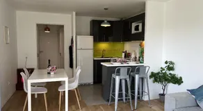 Havre paisible pres de Paris - Terrasse vue jardin avec oiseaux, parking double portail et ascenseur direct, Metro 13 a 6 min a pied - Image 4