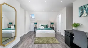 Spacious Boutique 2 Bed Apartment Retreat Flexi BM - Image 2