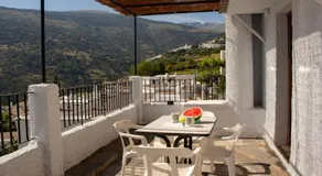 Puerta Bubión Apartamentos - Image 3