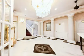 Apple Heritage Hotel - Image 2