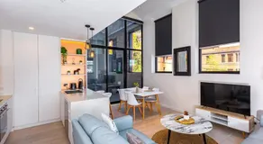Bond Quarter Loft - Image 2