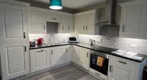 7 Heaven Apartments - Image 3