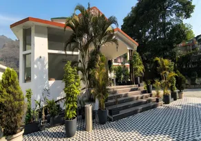 SHR Resort - Image 4