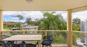 pet friendly - Views- Meters to the Beach & Anchorage Port Stephens - Image 4