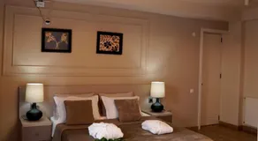EL hotel - Image 2