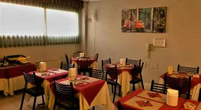 Green Hotel - Image 4