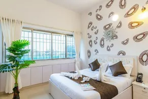 Elite 2 Bedroom + Close to BKC (Private Room) - Image 2