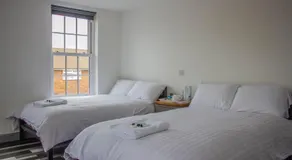 Crofts Hotel - Image 2