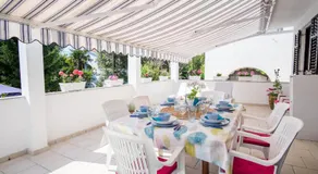 Apartment with private pool and arbor - Image 2