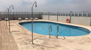 Pisos con PISCINA DE VERANO Y ALQUILER TEMPORADA - Image 5