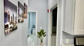Grand Luxury 1BR Penthouse near Newark Airport - Image 3