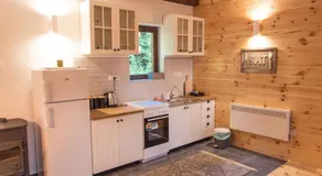Wood Inn - Image 3