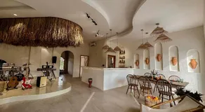 Country Road Villa - Image 3
