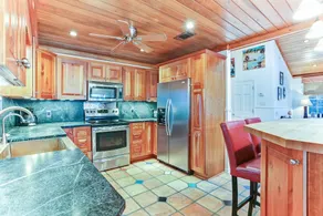 Ocean Ave Seaside Cottage - Image 3