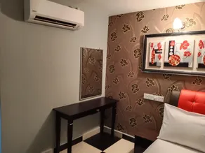 GEORGETOWN @ NEW WAVE HOTEL - Image 3