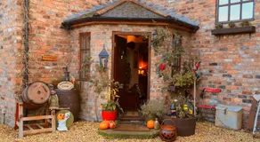 Bumbleberry Cottage - Image 3
