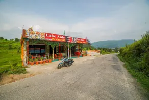 OYO 46348 Hotel Lake Side - Image 4