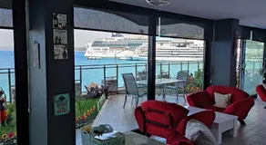 Waterfront Glass Flat - Image 5