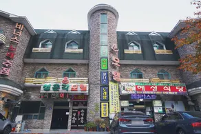 Hadong Seongungak - Image 3