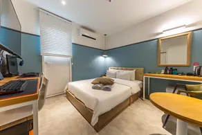 NU Hotel - Image 2