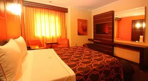 Motel Mirage - Image 4