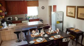 Apartment at 34 Columbine Avenue - Image 5