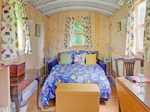 Shepherds Hut near Exmoor National Park - Image 1