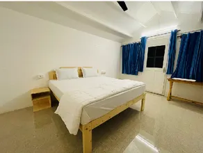 Cocos Beach Resort - Image 2