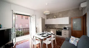 Varazze Sea House - Image 2