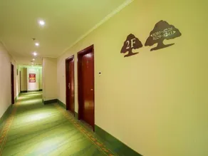 GreenTree Inn Beijing Tiantan South Gate - Image 4