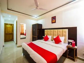 Hotel Grand Palace - Image 3
