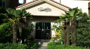 Charmant Hotel - Image 2