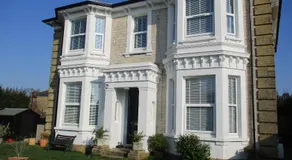 Lovely spacious apartment - sleeps 5 - Image 3