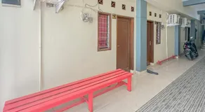 Urbanview Hotel Maharani Garut - Image 5
