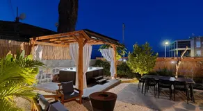 Oasis Palace - Image 4