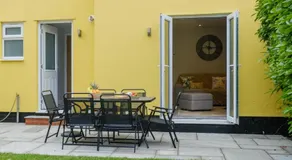 Primrose Cottage, Leiston, near Sizewell, Thorpeness and Aldeburgh - Managed by Aldeburgh Coastal Cottages - Image 3