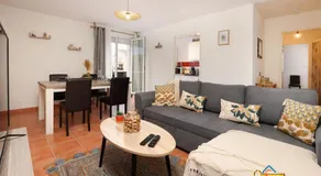 Superbe Nid Douillet avec Terrasse, Double Parking - Image 2