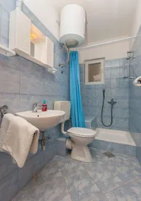 Apartment Franka A4 Stanici, Riviera Omis - Image 2