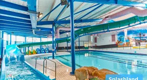 COASTAL RETREAT Town Centre Entire Property, Very Close to Sea & Restaurants, 2 King Size Beds - Image 2